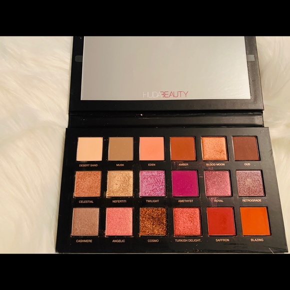 Huda desert dusk palette - Picture 4 of 7